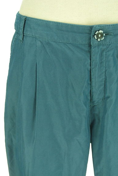 クリックで大画像表示 Jocomomola(ホコモモラ)の古着「微光沢サブリナパンツ(パンツ)」大画像4へ