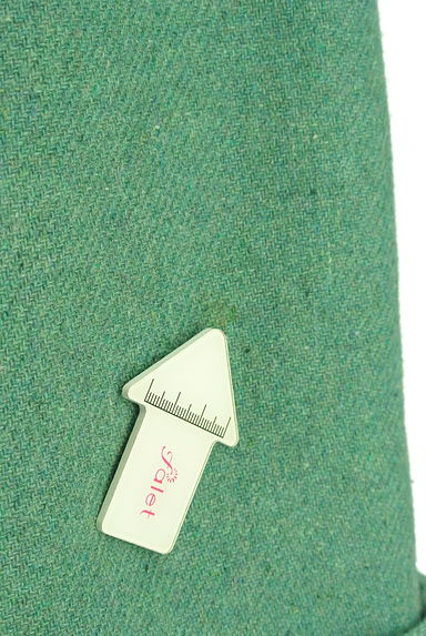 クリックで大画像表示 Jocomomola(ホコモモラ)の古着「ウールバミューダパンツ(ショートパンツ・ハーフパンツ)」大画像5へ