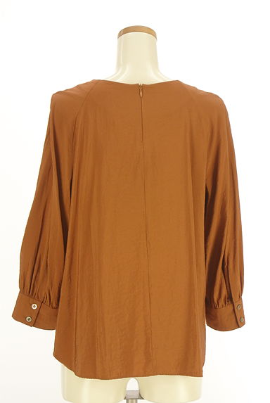 MICHEL KLEIN（ミッシェルクラン）の古着「タックフレアカットソー（カットソー・プルオーバー）」大画像２へ