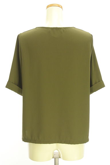 クリックで大画像表示 green label relaxing(グリーンレーベル リラクシング)の古着「ロールアップスリーブブラウス(カットソー・プルオーバー)」大画像2へ