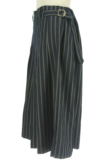 axes femme（アクシーズファム）の古着「axes femme POETIQUE タックフレア膝下パンツ（パンツ）」大画像３へ