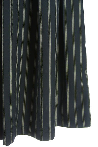 axes femme（アクシーズファム）の古着「axes femme POETIQUE タックフレア膝下パンツ（パンツ）」大画像５へ