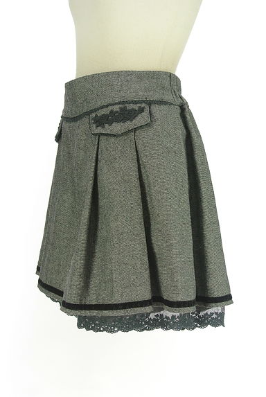 axes femme（アクシーズファム）の古着「裾レースタックフレアショートパンツ（ショートパンツ・ハーフパンツ）」大画像３へ