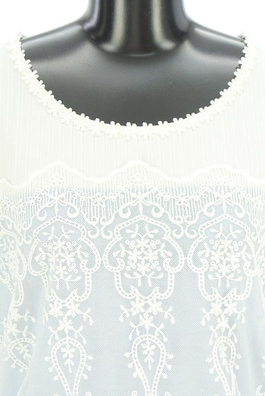 axes femme（アクシーズファム）の古着「裾フリル刺繍レースカットソー（カットソー・プルオーバー）」大画像４へ