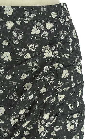 クリックで大画像表示 PROPORTION BODY DRESSING(プロポーションボディドレッシング)の古着「サイドギャザードレープロングスカート(ロングスカート・マキシスカート)」大画像4へ