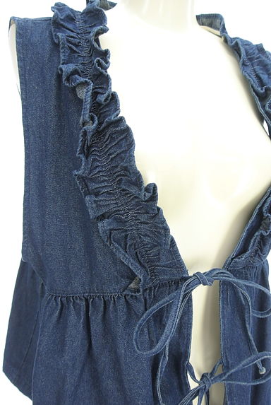 クリックで大画像表示 Samansa Mos2(サマンサモスモス)の古着「フリルカラーペプラムデニムベスト(ベスト・ジレ)」大画像4へ