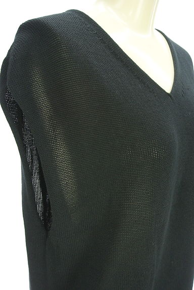 IENA（イエナ）の古着「Vネックノースリニットトップス（ニット）」大画像４へ