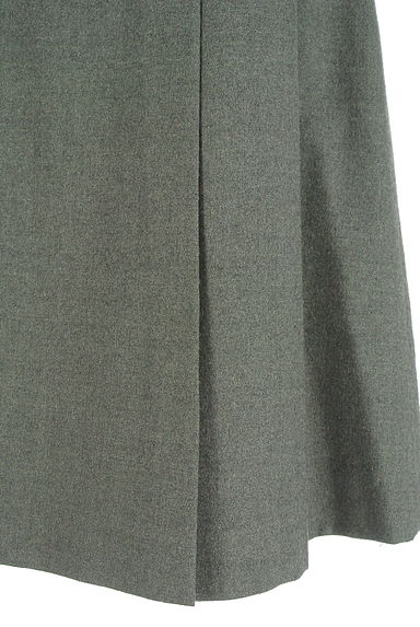 HUMAN WOMAN（ヒューマンウーマン）の古着「ミディ丈タックフレアスカート（スカート）」大画像５へ