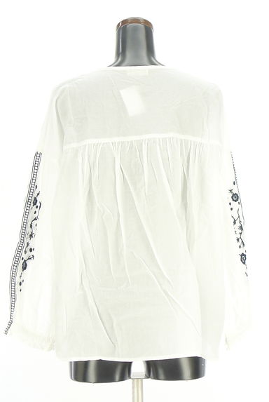 Samansa Mos2（サマンサモスモス）の古着「エンブロイダリーカットソー（カットソー・プルオーバー）」大画像２へ