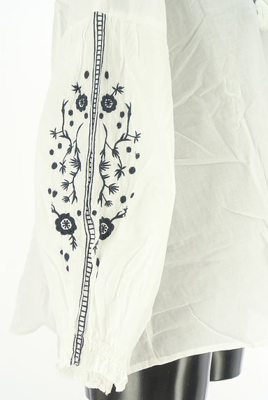 Samansa Mos2（サマンサモスモス）の古着「エンブロイダリーカットソー（カットソー・プルオーバー）」大画像５へ