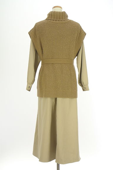 EMODA（エモダ）の古着「ニットベストレイヤードワンピース（ワンピース・チュニック）」大画像２へ