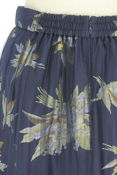 Snidel（スナイデル）の古着「花柄チュールミモレスカート（スカート）」大画像４へ