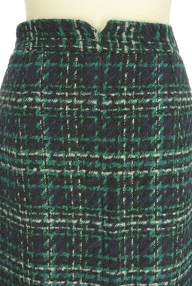 クリックで大画像表示 NATURAL BEAUTY BASIC(ナチュラルビューティベーシック)の古着「ミディ丈チェック柄ウール混スカート(ロングスカート・マキシスカート)」大画像4へ