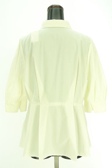 NATURAL BEAUTY BASIC（ナチュラルビューティベーシック）の古着「タックペプラムブラウス（カジュアルシャツ）」大画像２へ