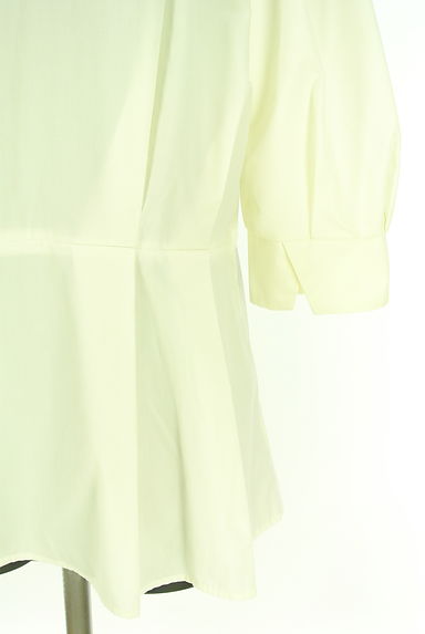 NATURAL BEAUTY BASIC（ナチュラルビューティベーシック）の古着「タックペプラムブラウス（カジュアルシャツ）」大画像５へ