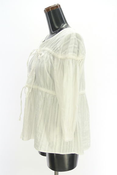 クリックで大画像表示 Samansa Mos2(サマンサモスモス)の古着「ドロストコットンブラウス(ブラウス)」大画像3へ