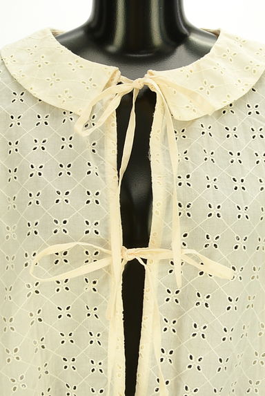 クリックで大画像表示 Samansa Mos2(サマンサモスモス)の古着「フロントリボンレースブラウス(ブラウス)」大画像4へ