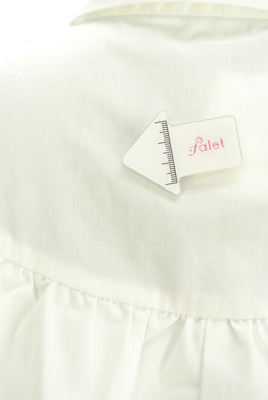 STRAWBERRY-FIELDS（ストロベリーフィールズ）の古着「パールボタンフリルブラウス（ブラウス）」大画像５へ