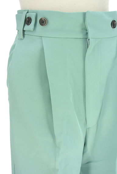 クリックで大画像表示 AZUL BY MOUSSY(アズールバイマウジー)の古着「センタープレススラックスパンツ(パンツ)」大画像4へ