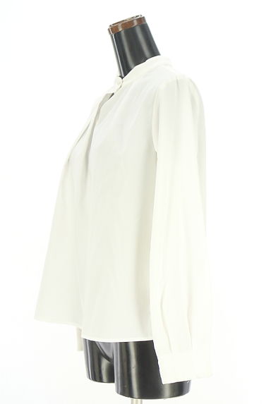 OPAQUE.CLIP（オペークドットクリップ）の古着「一粒パールボタンバンドカラーブラウス（カットソー・プルオーバー）」大画像３へ