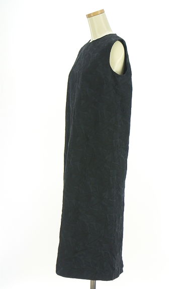 DoCLASSE（ドゥクラッセ）の古着「ボタニカル柄ノースリワンピース（ワンピース・チュニック）」大画像３へ