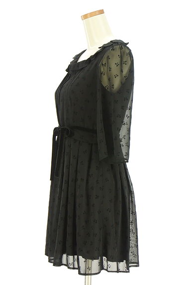 earth music&ecology（アースミュージック＆エコロジー）の古着「ベルト付きリボン柄シフォンミニワンピ（ワンピース・チュニック）」大画像３へ