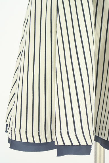 MERCURYDUO（マーキュリーデュオ）の古着「マリンストライプ膝上フレアワンピース（キャミワンピース）」大画像５へ