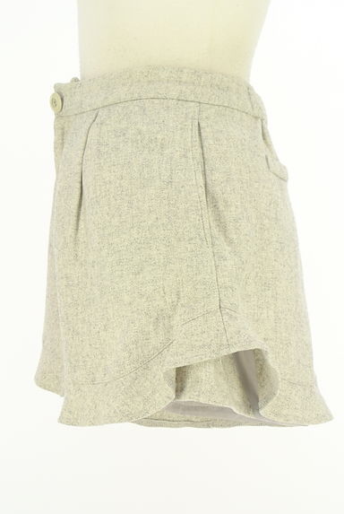 クリックで大画像表示 BE RADIANCE(ビーラディエンス)の古着「ウール混ショートパンツ(ショートパンツ・ハーフパンツ)」大画像3へ