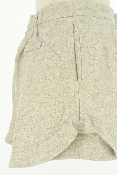 クリックで大画像表示 BE RADIANCE(ビーラディエンス)の古着「ウール混ショートパンツ(ショートパンツ・ハーフパンツ)」大画像5へ