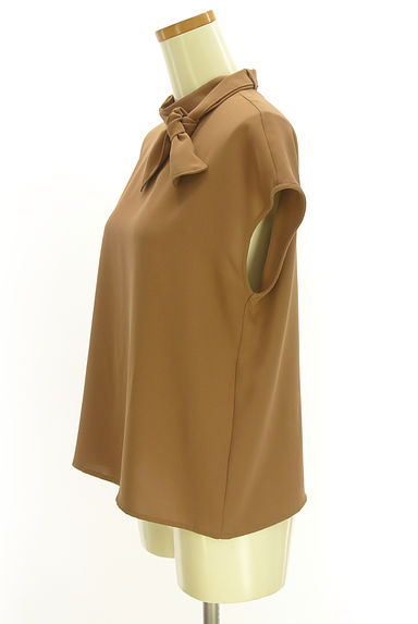 Couture Brooch（クチュールブローチ）の古着「リボンタイ付きノースリカットソー（カットソー・プルオーバー）」大画像３へ