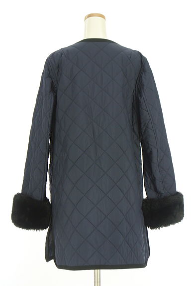 BLUE LABEL CRESTBRIDGE（ブルーレーベル・クレストブリッジ）の古着「紺無地×チェックリバーシブルキルティングコート（コート）」大画像２へ