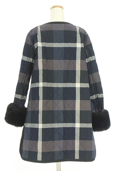 BLUE LABEL CRESTBRIDGE（ブルーレーベル・クレストブリッジ）の古着「紺無地×チェックリバーシブルキルティングコート（コート）」大画像５へ