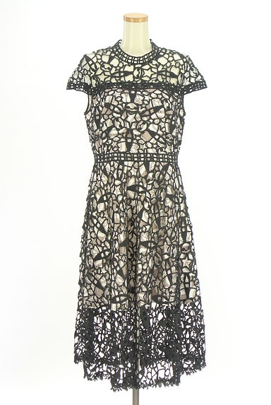 VIVIENNE TAM（ヴィヴィアンタム）の古着「刺繍レースロングワンピース（ワンピース・チュニック）」大画像１へ