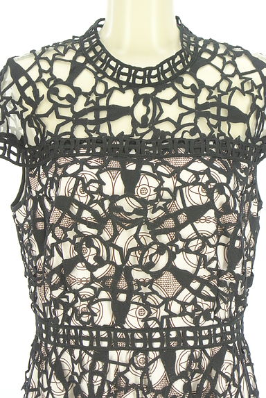 VIVIENNE TAM（ヴィヴィアンタム）の古着「刺繍レースロングワンピース（ワンピース・チュニック）」大画像４へ