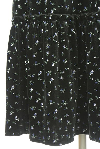 merry jenny（メリージェニー）の古着「小花柄ベロアロングキャミワンピース（キャミワンピース）」大画像５へ