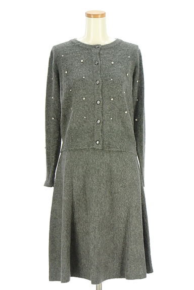PROPORTION BODY DRESSING（プロポーションボディドレッシング）の古着「ラインストーン付きカーデ＋膝丈スカート（セットアップ（ジャケット＋スカート））」大画像１へ