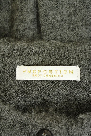 PROPORTION BODY DRESSING（プロポーションボディドレッシング）の古着「ラインストーン付きカーデ＋膝丈スカート（セットアップ（ジャケット＋スカート））」大画像６へ