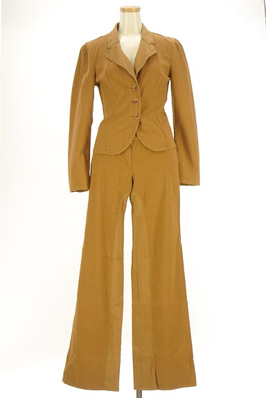 MAX&Co.（マックス＆コー）の古着「コンパクトジャケット＋ワイドパンツ（セットアップ（ジャケット＋スカート））」大画像１へ