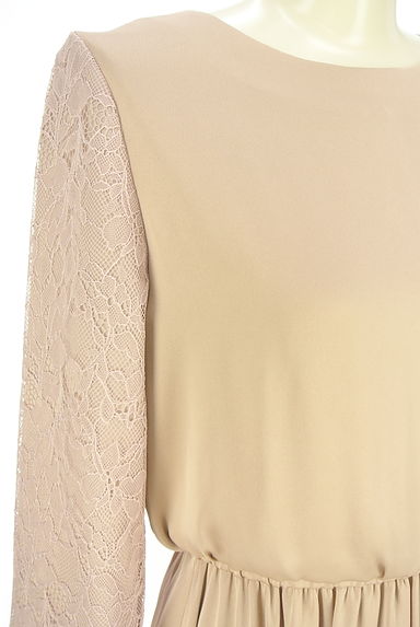 INDIVI（インディヴィ）の古着「レース袖ミモレワンピース（ワンピース・チュニック）」大画像４へ