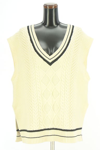 BARNYARDSTORM（バンヤードストーム）の古着「Vネックライン入りケーブル編みニットベスト（ニット）」大画像１へ
