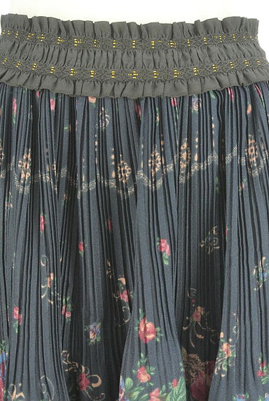 axes femme（アクシーズファム）の古着「花柄プリーツ膝丈スカート（スカート）」大画像４へ