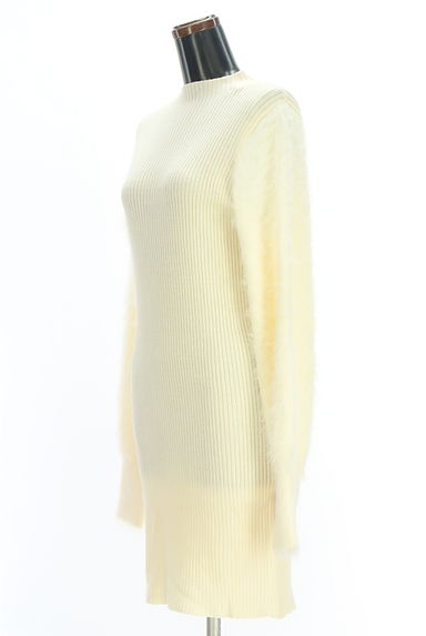 AZUL BY MOUSSY（アズールバイマウジー）の古着「シャギーニット切替リブニットワンピース（ワンピース・チュニック）」大画像３へ
