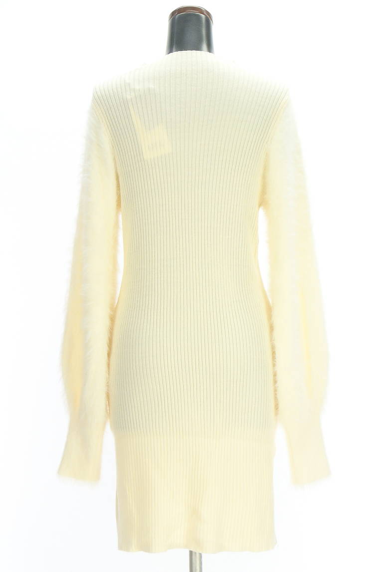 AZUL BY MOUSSY（アズールバイマウジー）の古着「商品番号：PR10339549」-大画像2