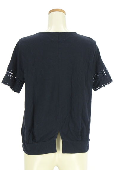 ARNOLD PALMER（アーノルドパーマー）の古着「透かしレース袖ワンポイントカットソー（カットソー・プルオーバー）」大画像２へ