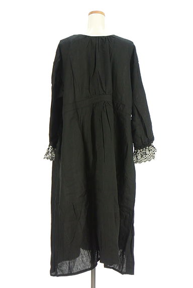 クリックで大画像表示 Samansa Mos2(サマンサモスモス)の古着「Kazumi×SamansaMos2 ロングシャツワンピ(ワンピース・チュニック)」大画像2へ