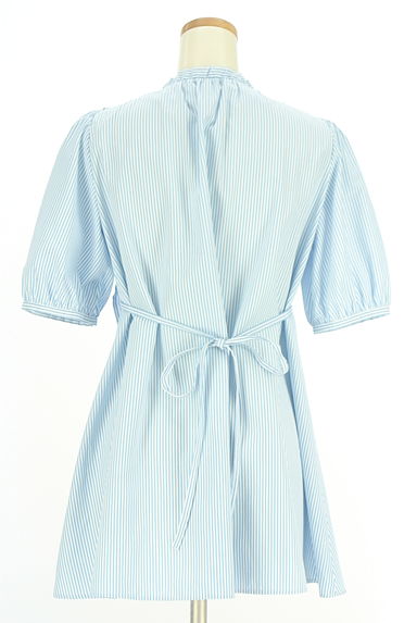 Rose Tiara（ローズティアラ）の古着「花柄透かし編みレース付きストライプ柄バンドカラーブラウス（ワンピース・チュニック）」大画像２へ