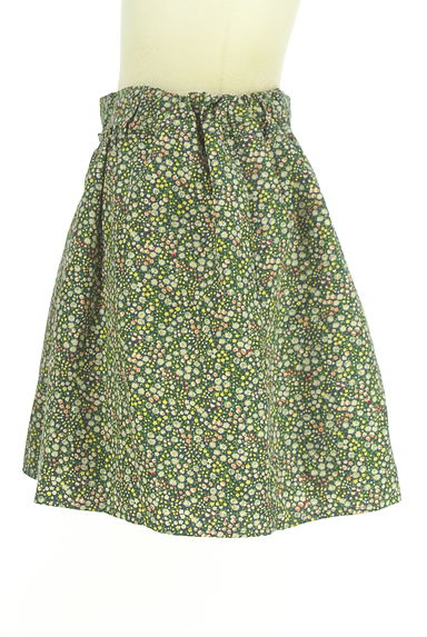 earth music&ecology（アースミュージック＆エコロジー）の古着「小花柄ギャザーショートパンツ（ショートパンツ・ハーフパンツ）」大画像３へ