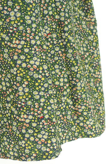 earth music&ecology（アースミュージック＆エコロジー）の古着「小花柄ギャザーショートパンツ（ショートパンツ・ハーフパンツ）」大画像５へ