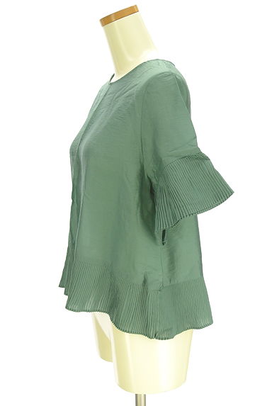 KBF（ケービーエフ）の古着「プリーツブラウス（カットソー・プルオーバー）」大画像３へ