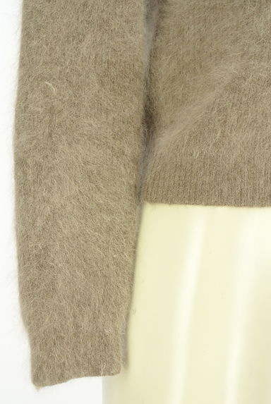 JILL by JILLSTUART（ジルバイジルスチュアート）の古着「レースレイヤード風Vネックシャギーニットトップス（ニット）」大画像５へ